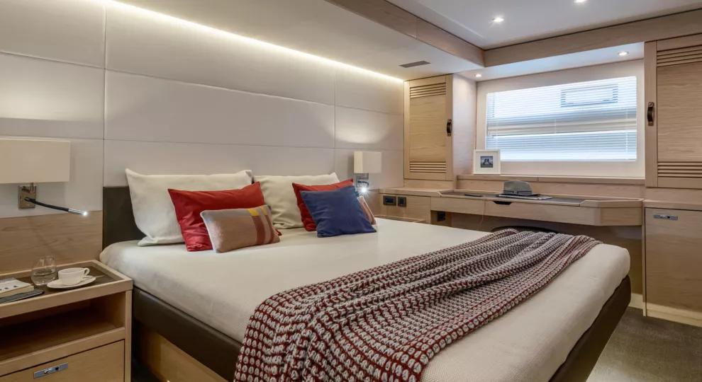 Beneteau Grand Trawler 63