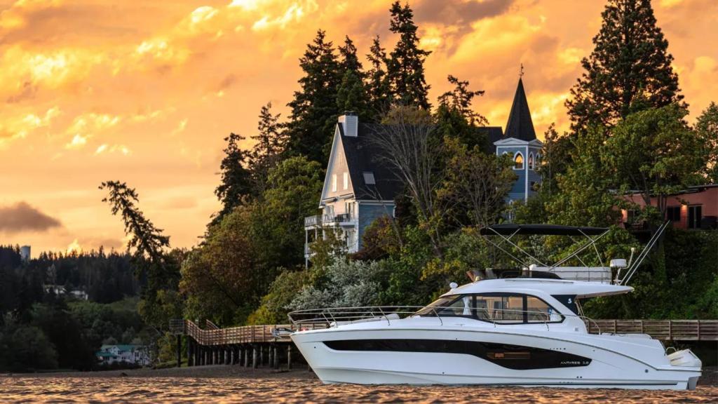 Beneteau Antares 12 Fly