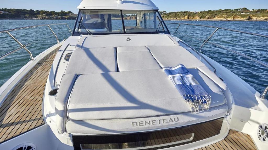 Beneteau Antares 12 Fly