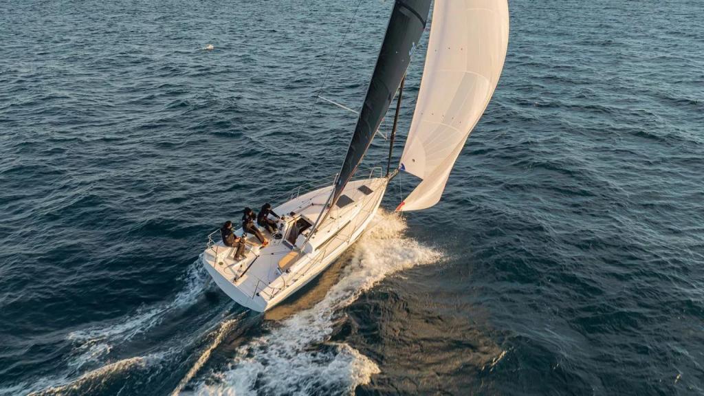 Beneteau First 30