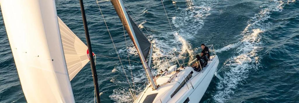 Beneteau First 30