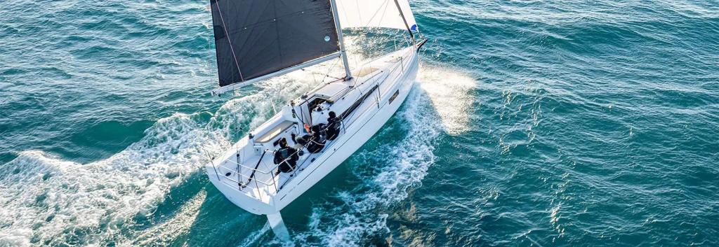 Beneteau First 30