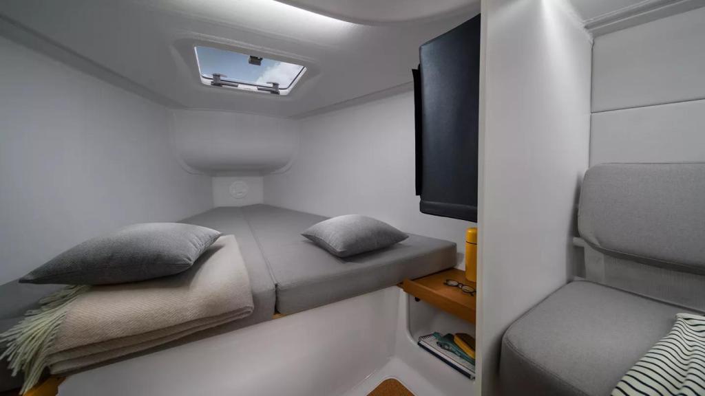 Beneteau First 30