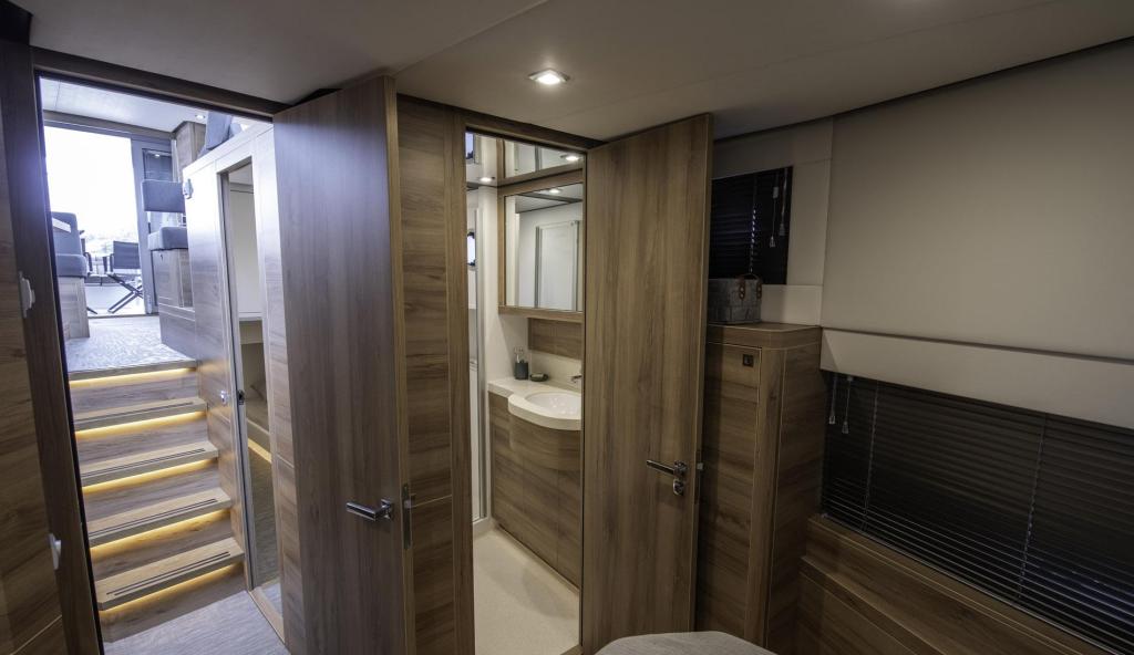 Boarnstream 1360 Elegance Express