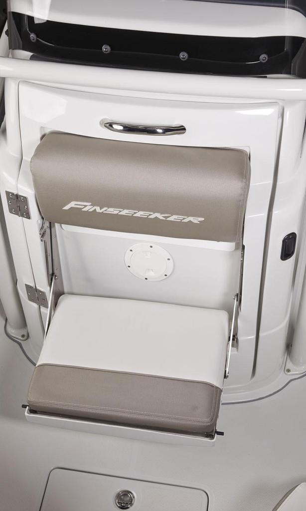 Crownline 210 CC