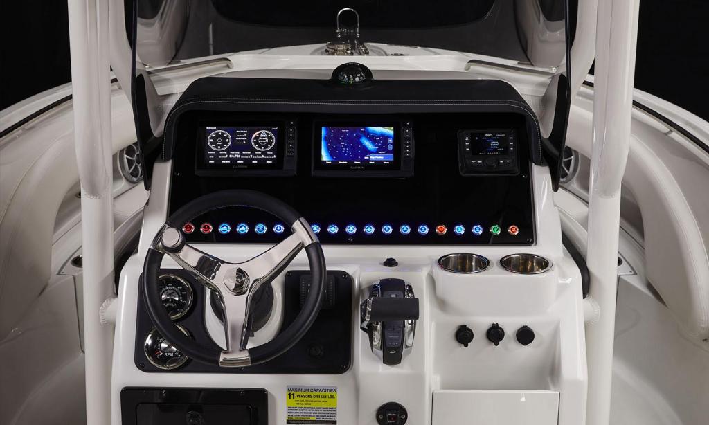 Crownline 230 CC