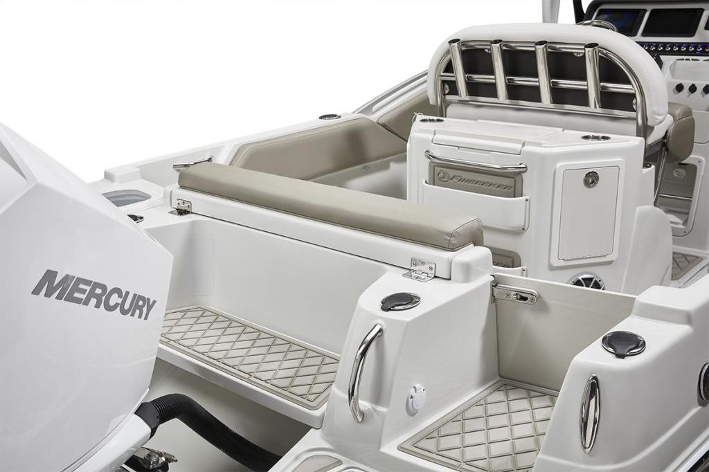 Crownline 230 CC