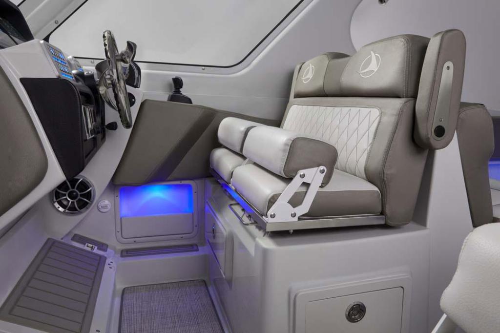 Crownline 280 DC