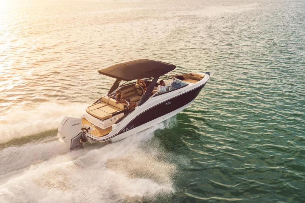 Sea Ray SLX 260 Outboard