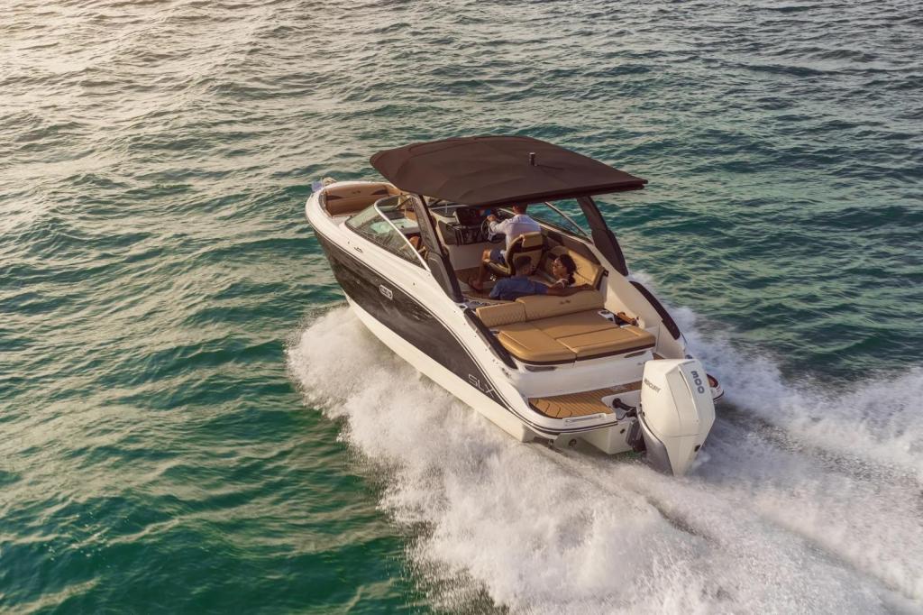 Sea Ray SLX 260 Outboard