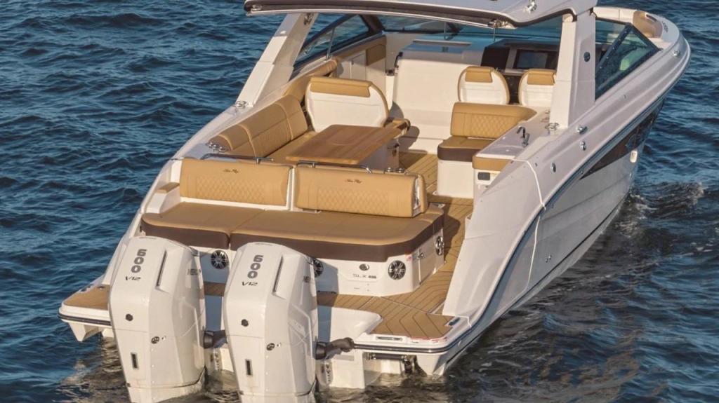 Sea Ray SLX 400 Outboard