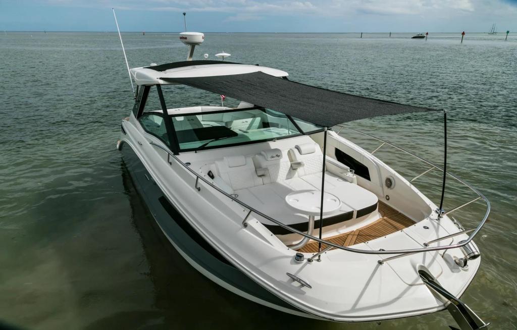 Sea Ray Sundancer 320 Outboard