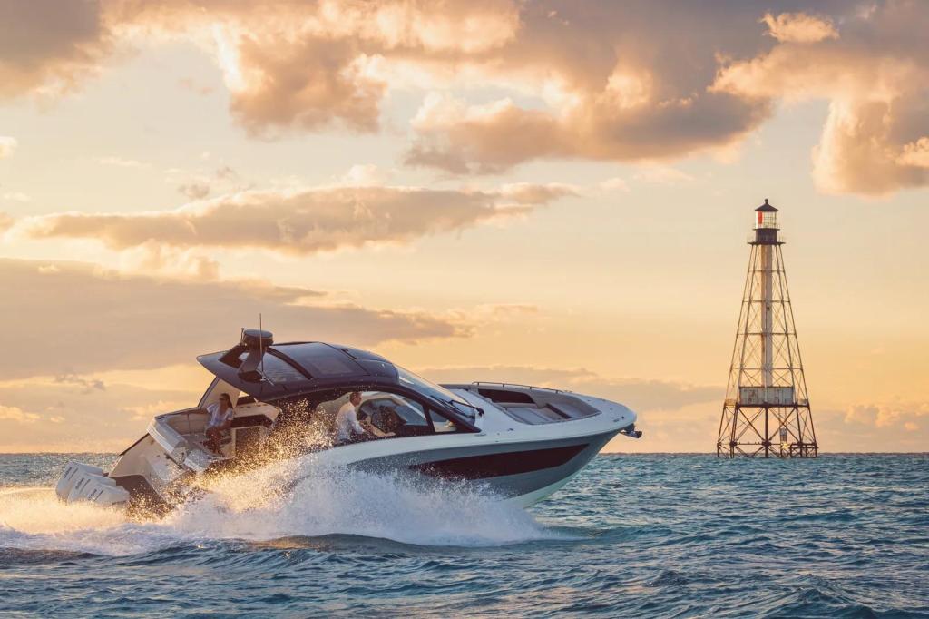Sea Ray Sundancer 370 Outboard