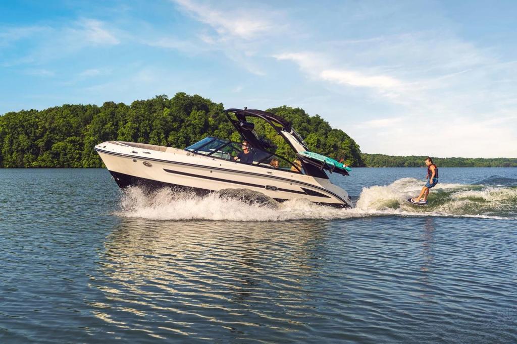 Sea Ray SDX 230 Surf