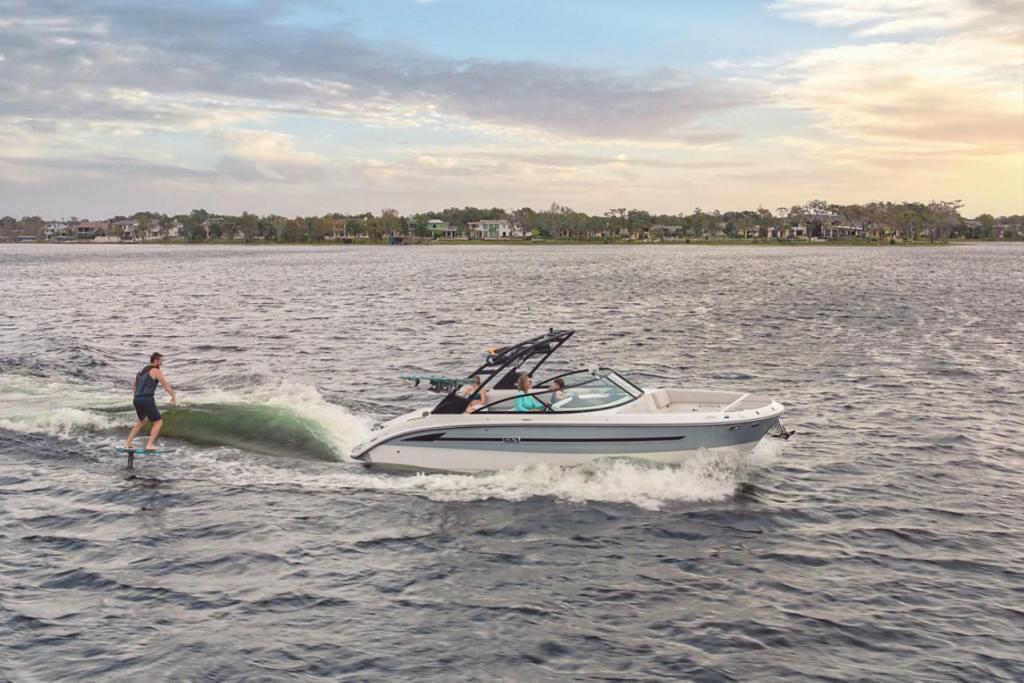 Sea Ray SDX 270 Surf