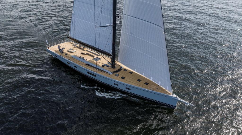 Nautors Swan Swan 108