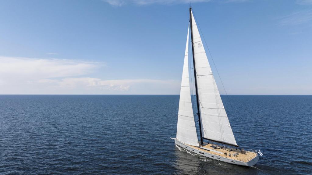 Nautors Swan Swan 108
