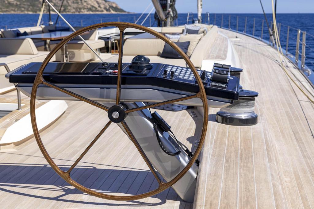 Nautors Swan Swan 128