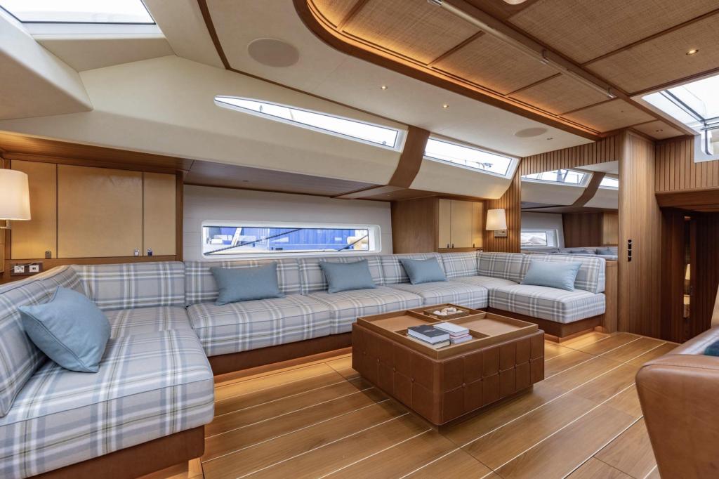 Nautors Swan Swan 128