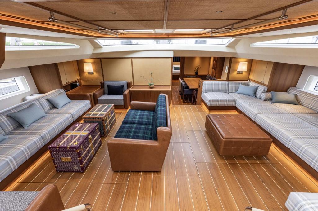 Nautors Swan Swan 128