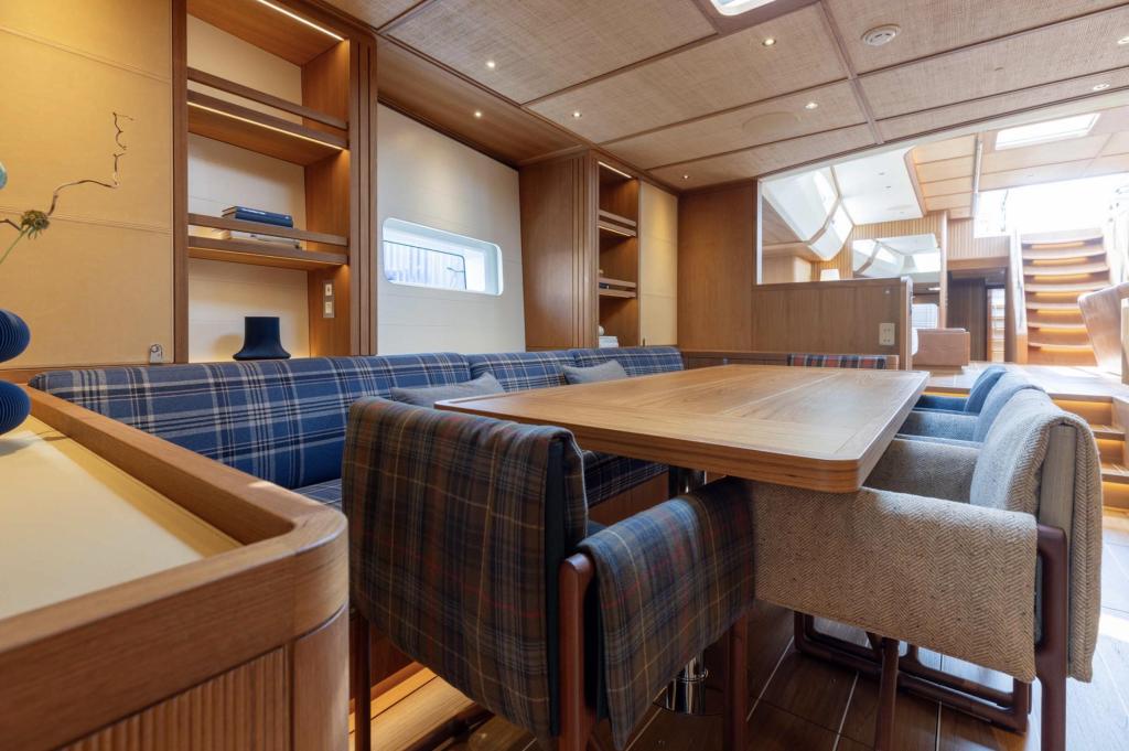 Nautors Swan Swan 128