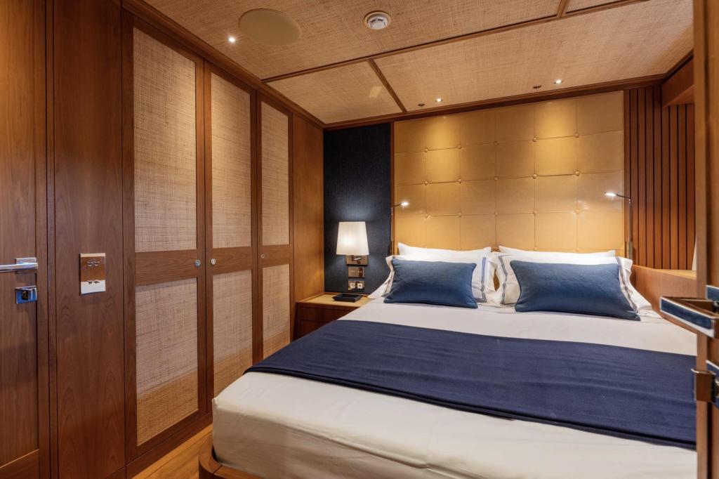 Nautors Swan Swan 128
