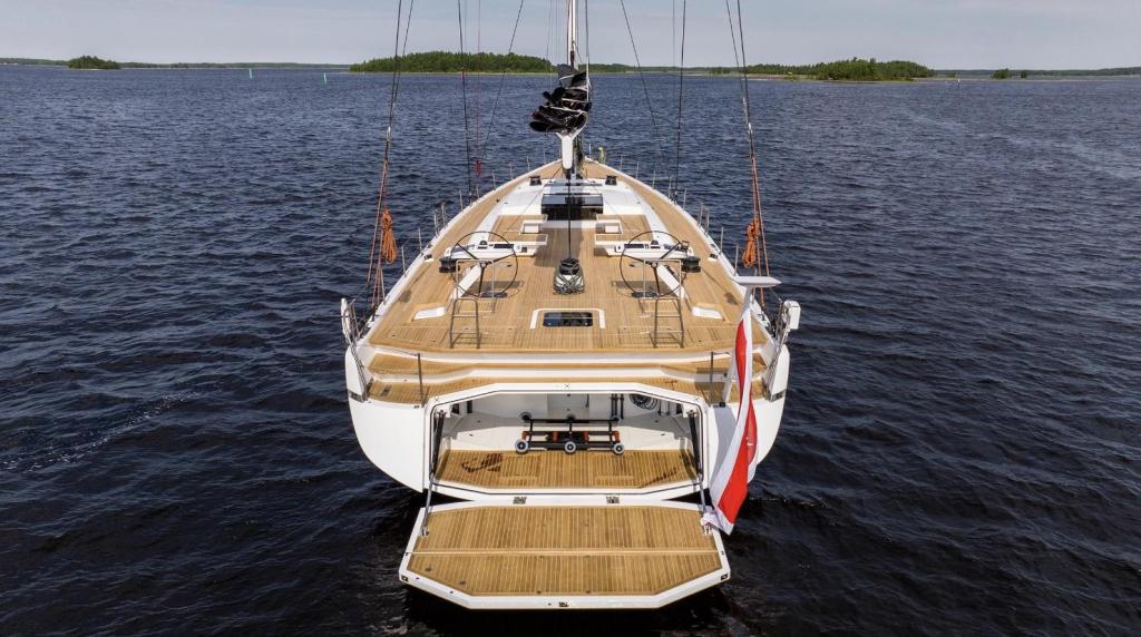 Nautors Swan Swan 88