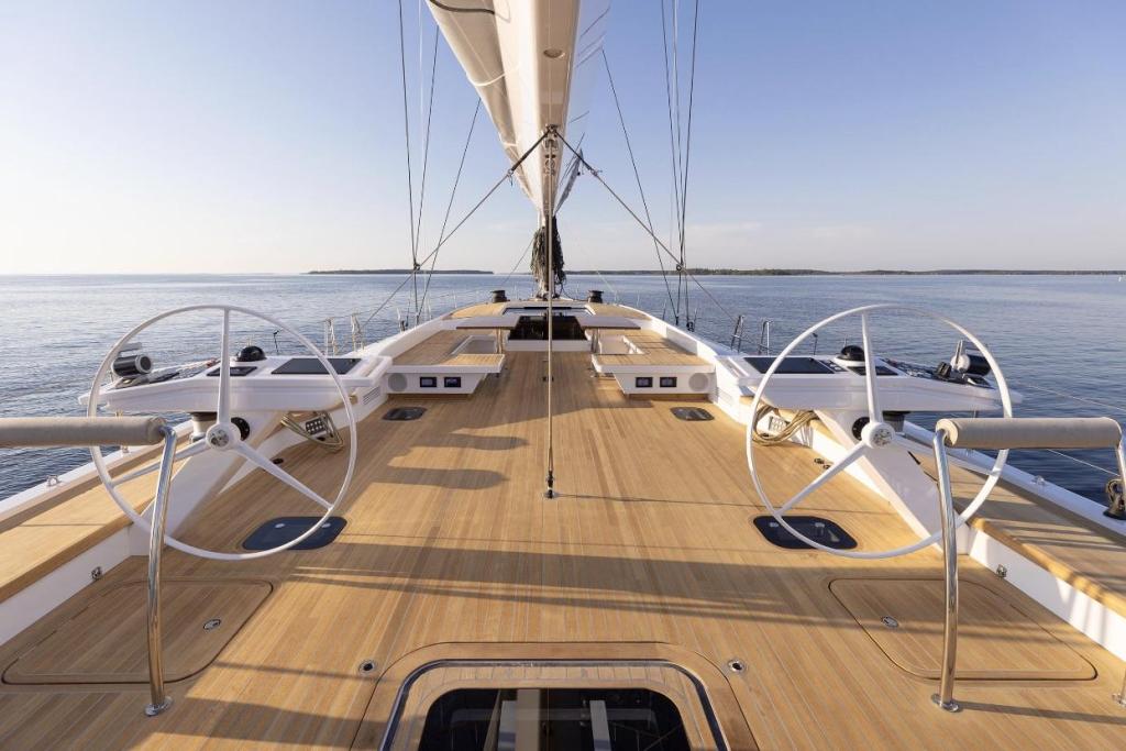 Nautors Swan Swan 88