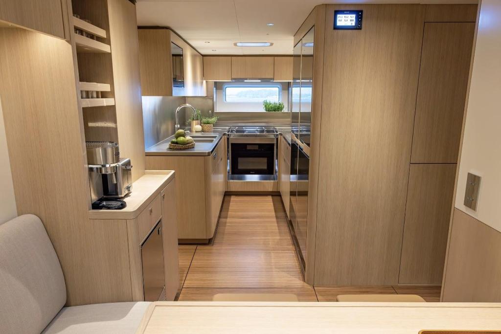 Nautors Swan Swan 88