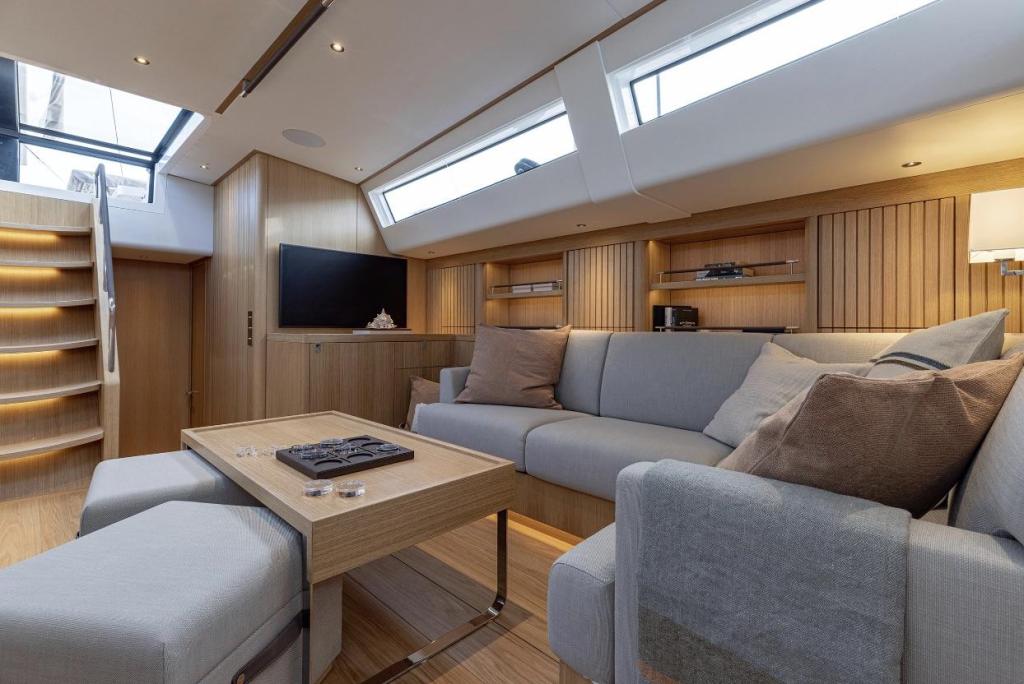 Nautors Swan Swan 88