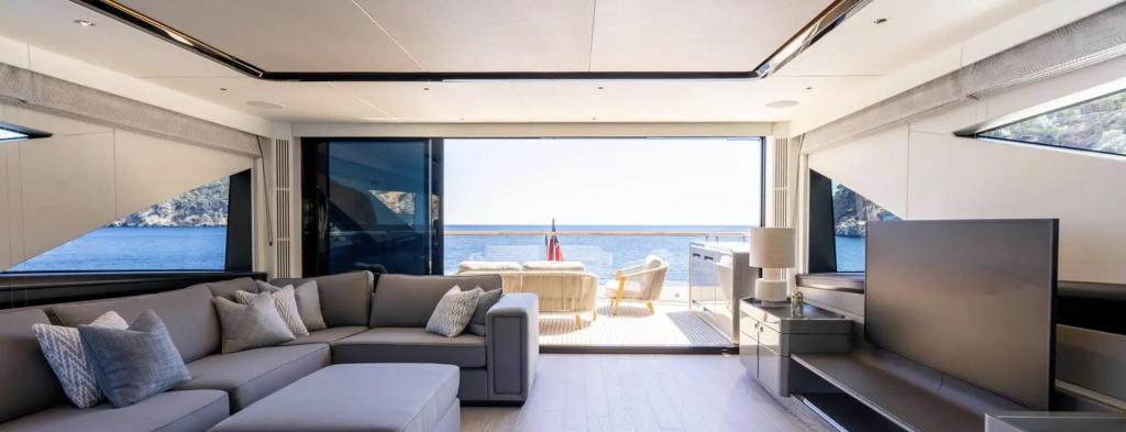 Sunseeker 90 Ocean Enclosed
