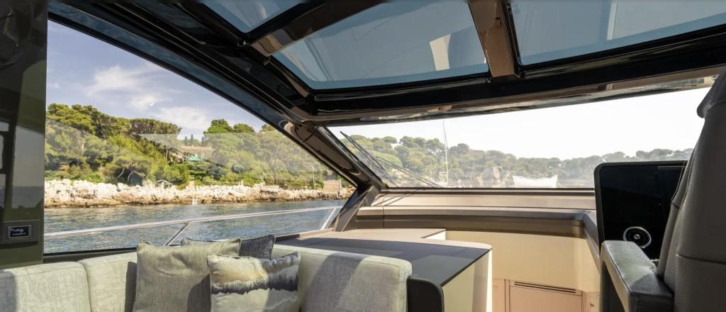 Sunseeker Predator 55