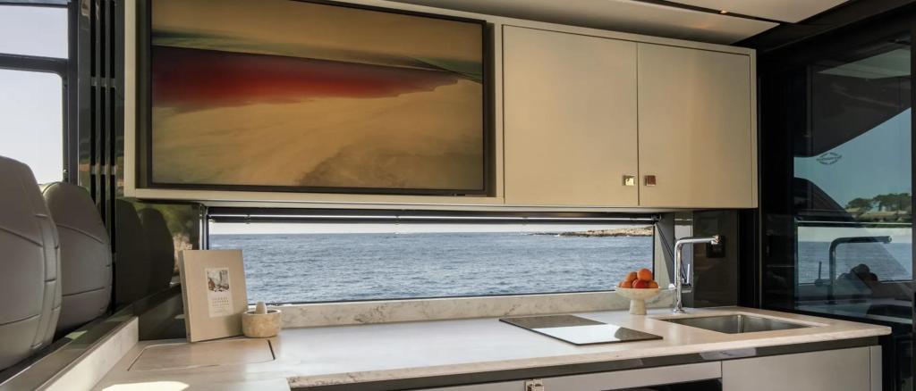 Sunseeker Predator 55