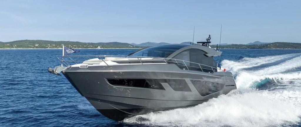 Sunseeker Predator 65