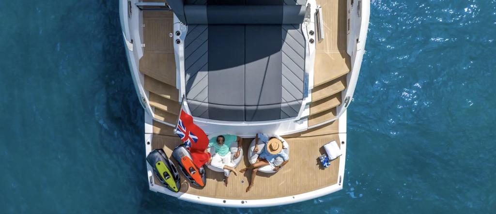 Sunseeker Predator 65