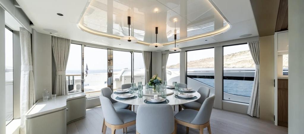 Sunseeker 82 Ocean