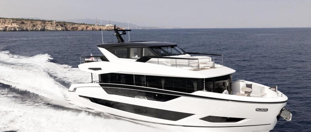 Sunseeker 82 Ocean Enclosed