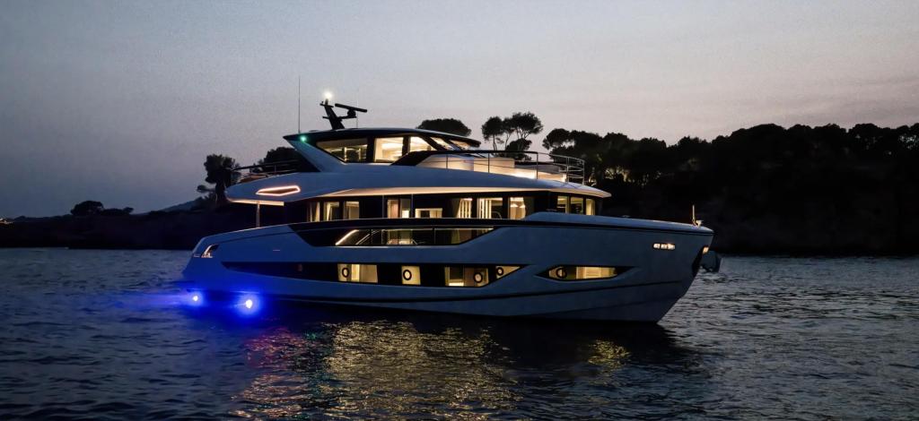 Sunseeker 82 Ocean Enclosed