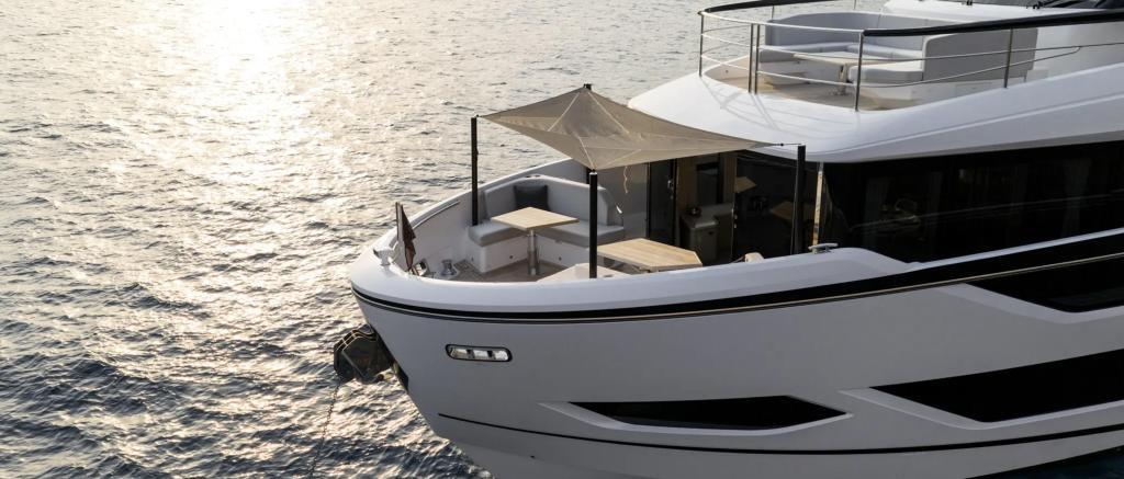 Sunseeker 82 Ocean Enclosed