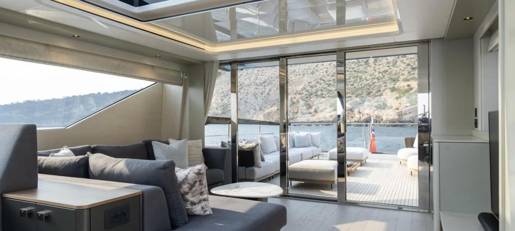 Sunseeker 82 Ocean Enclosed
