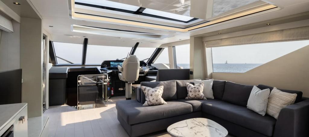 Sunseeker 82 Ocean Enclosed