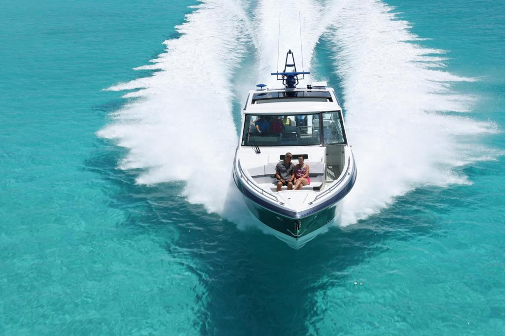 Formula 400 Super Sport Crossover