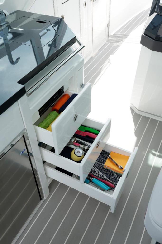 Formula 400 Super Sport Crossover