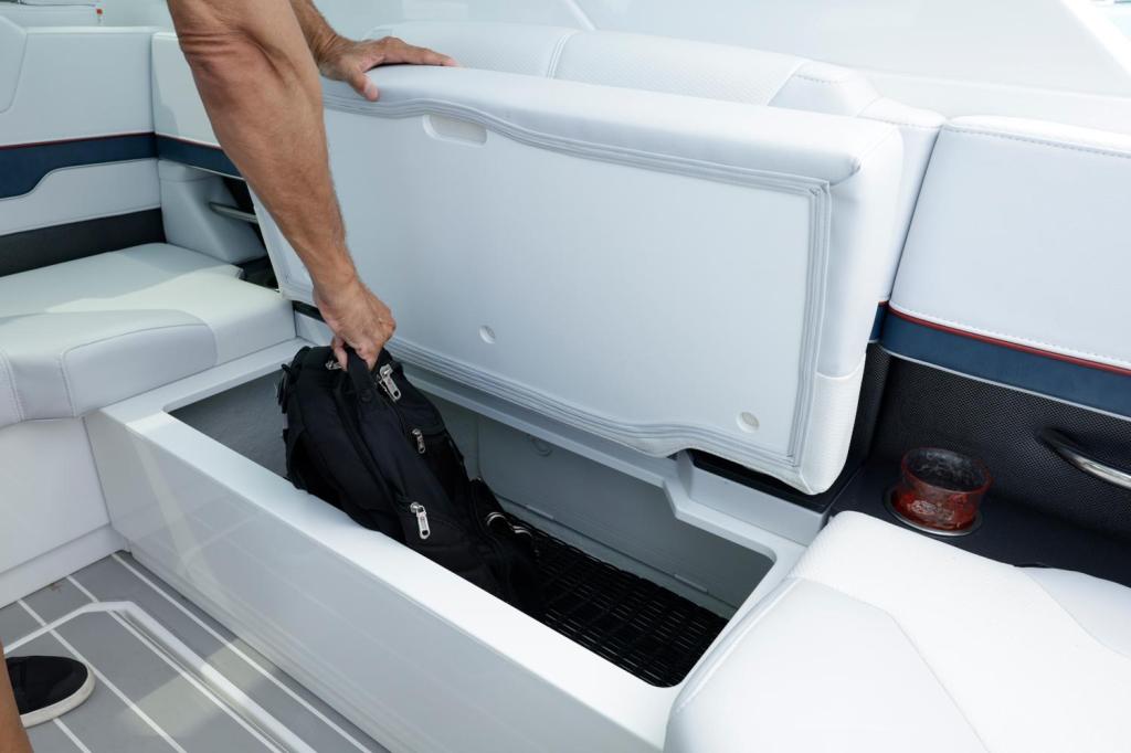 Formula 400 Super Sport Crossover