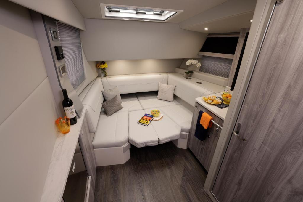 Formula 400 Super Sport Crossover