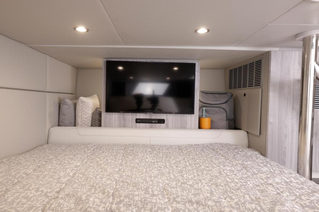 Formula 400 Super Sport Crossover