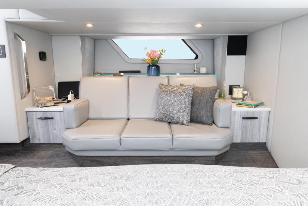 Formula 500 Super Sport Crossover