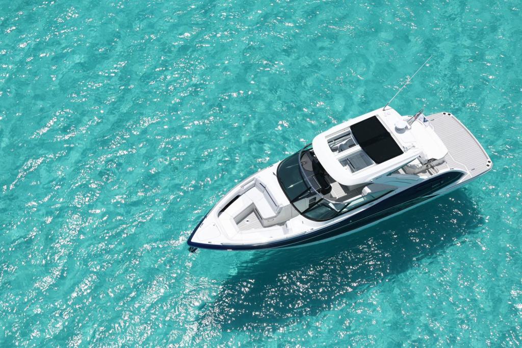 Formula 360 Crossover Bowrider