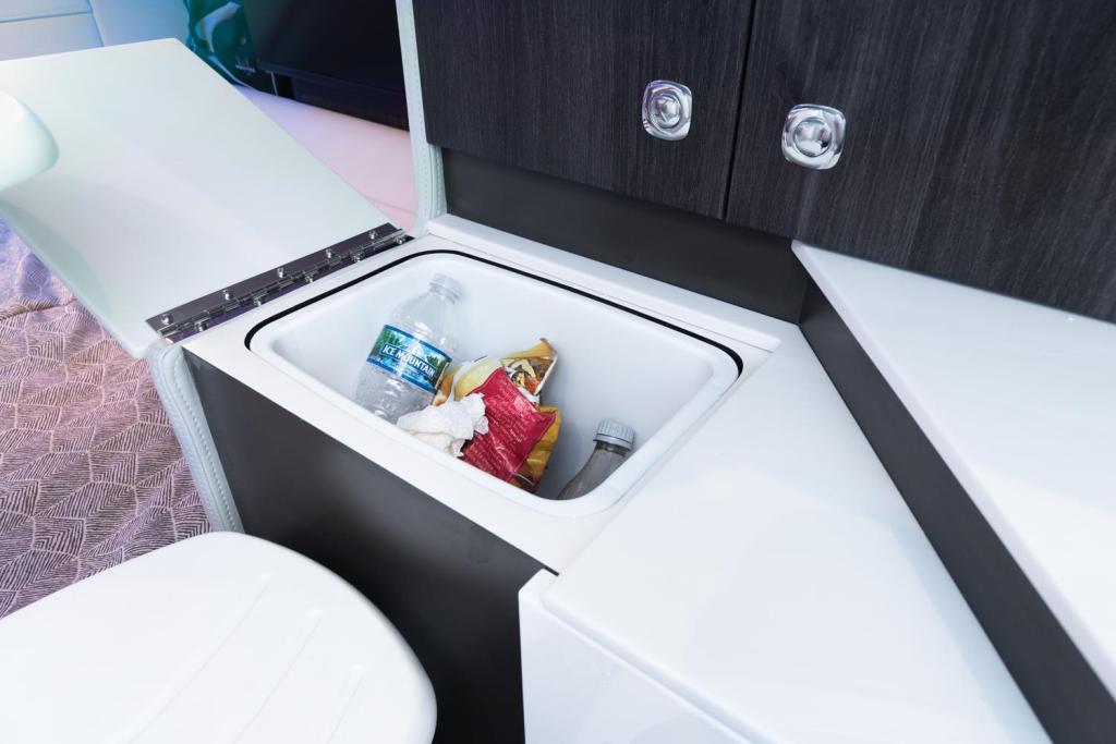 Formula 360 Crossover Bowrider