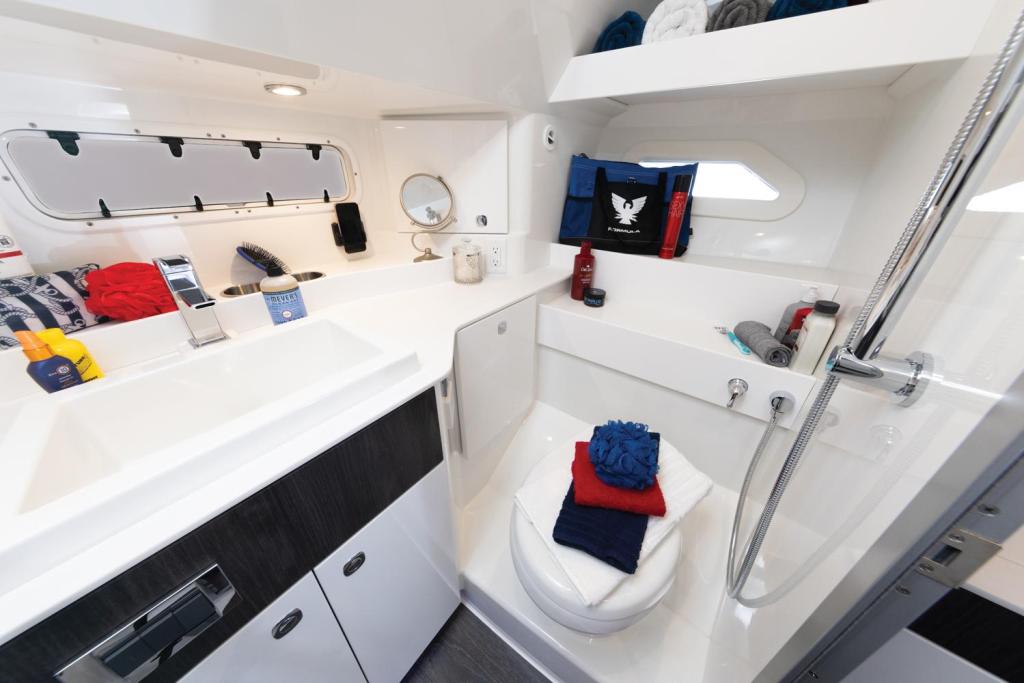 Formula 360 Crossover Bowrider